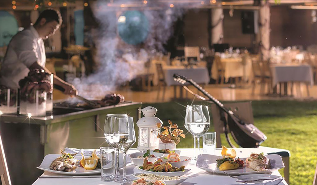 Aquarium Mezzes&Grill at Swissotel Grand Efes Izmir