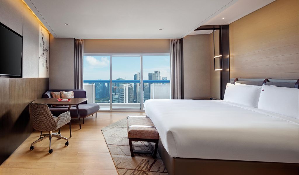 Executive Marina Bay View Room King Bed
